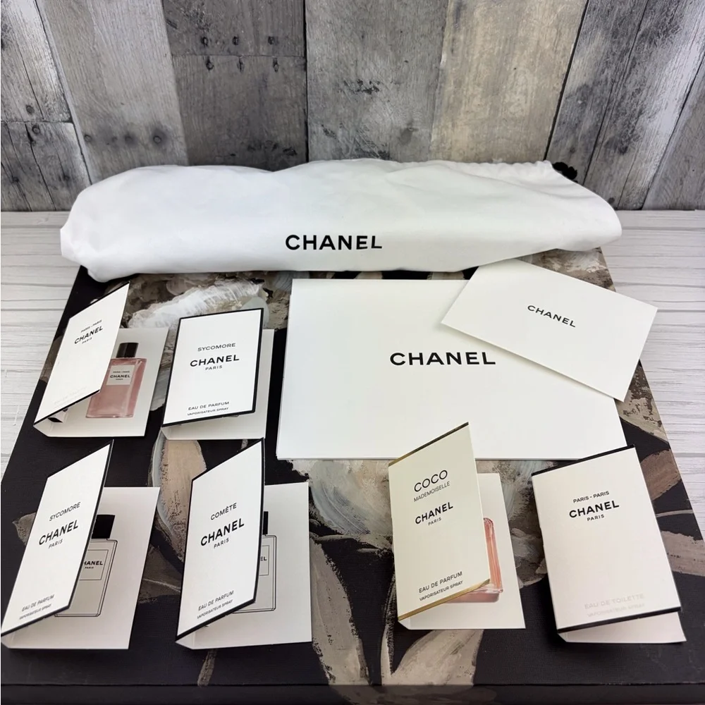 New Chanel 9 Piece Fragrance Travel Bag Sample Bundle Set.